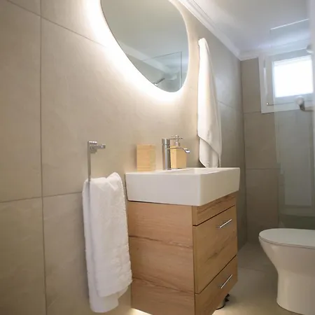 Onar Loutra, Kythnos Loutrá