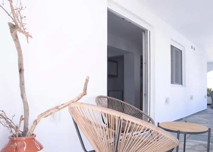 Onar Loutra, Kythnos